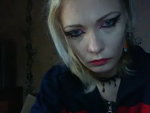 Snapshot of WildMissNiks chatting on 05-11-26, 07:03 WildMissNiks online show from 05-11-26, 07:03