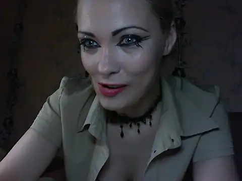 Snapshot of WildMissNiks chatting on 05-14-26, 07:15 WildMissNiks online show from 05-14-26, 07:15