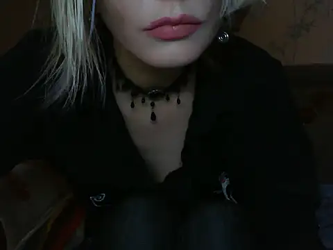 Snapshot of WildMissNiks chatting on 06-01-26, 07:10 WildMissNiks online show from 06-01-26, 07:10