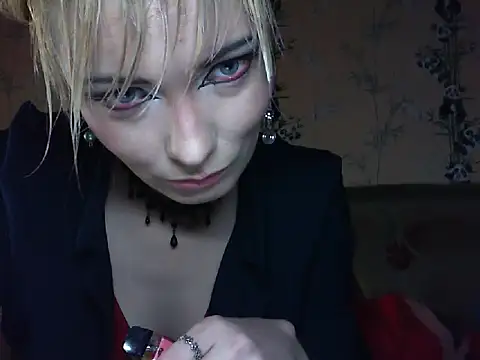 Snapshot of WildMissNiks chatting on 06-06-26, 06:40 WildMissNiks online show from 06-06-26, 06:40