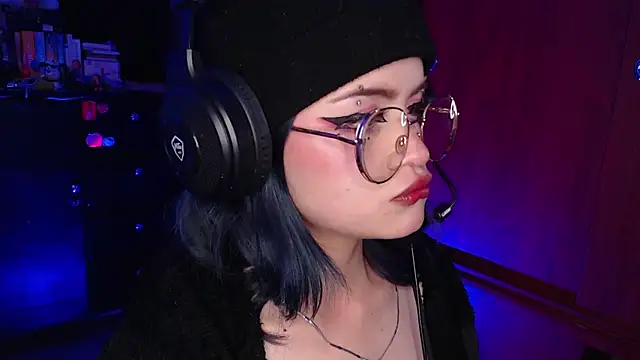 Raventh  online show from 12-18-25, 01:44