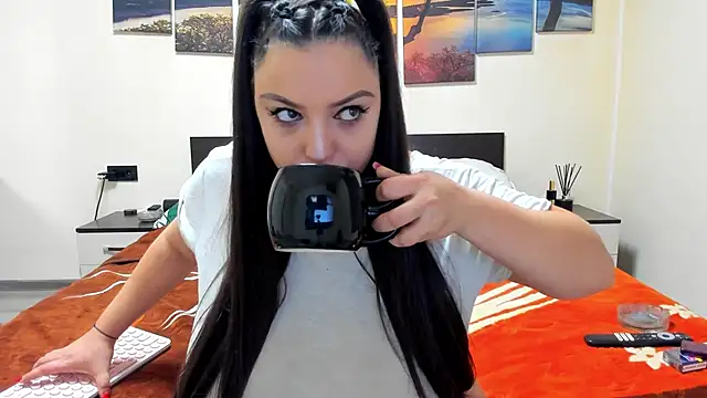 adelline online show from 01-08-25, 09:44