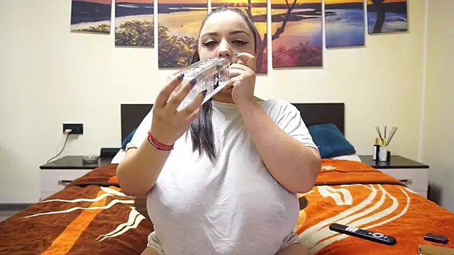 adelline online show from 03-10-25, 10:02