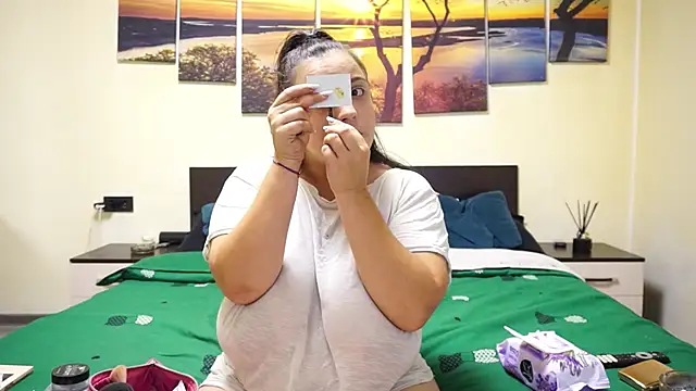 adelline online show from 09-25-25, 08:56