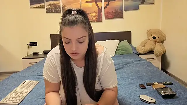 adelline online show from 04-27-26, 08:51