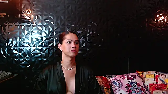 PINK  LOLA1 online show from 10-15-25, 12:33