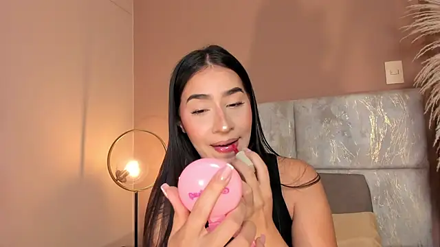 Snapshot of Christy_Sea chatting on 05-27-26, 12:13 Christy Sea online show from 05-27-26, 12:13