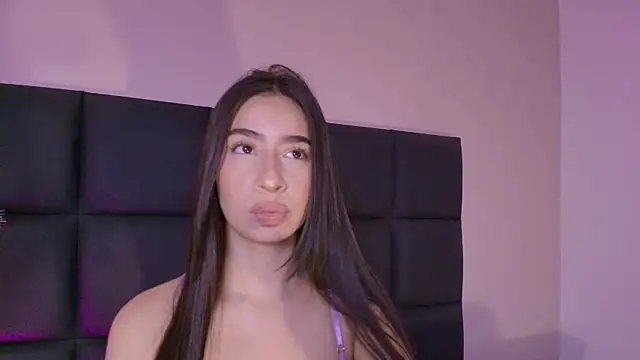 Snapshot of Christy_Sea chatting on 06-04-26, 12:22 Christy Sea online show from 06-04-26, 12:22