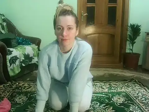 Snapshot of AngelTough20 chatting on 12-17-24, 09:16 AngelTough20 online show from 12-17-24, 09:16