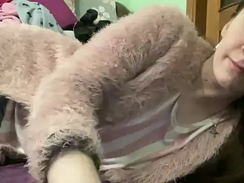 Snapshot of AngelTough20 chatting on 10-18-25, 10:10 AngelTough20 online show from 10-18-25, 10:10