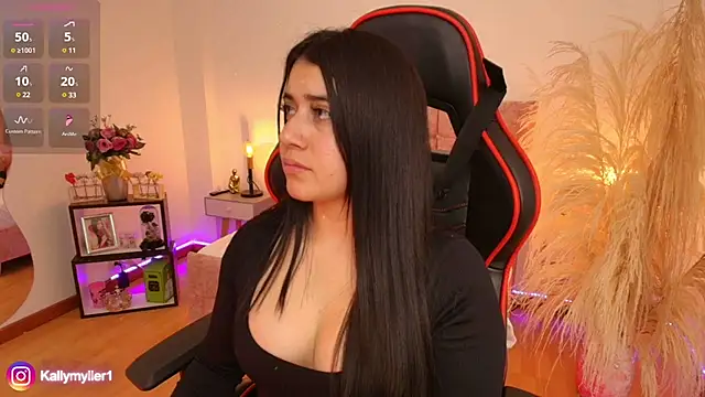 KallyMyller1 online show from 01-08-25, 07:13