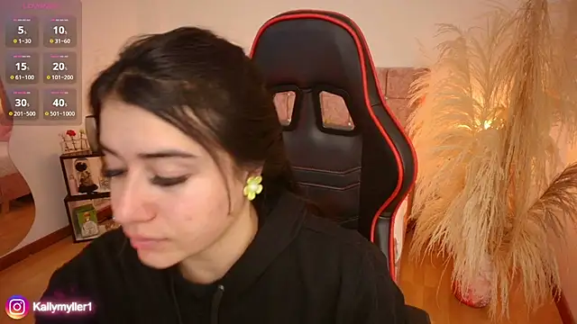 KallyMyller1 online show from 02-07-25, 07:38