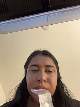 KallyMyller1 online show from 04-07-26, 07:36