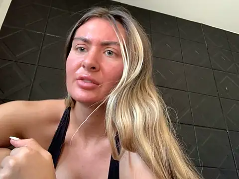 Alyssa rhoades online show from 02-23-25, 07:49