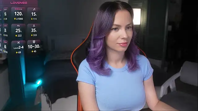 Snapshot of Emberella_ chatting on 10-16-25, 06:47 Emberella  online show from 10-16-25, 06:47