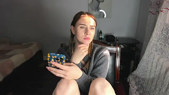 KindKristy online show from 12-21-24, 08:18