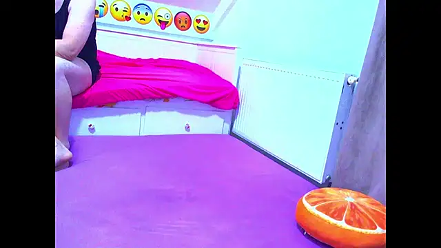 evehotty online show from 11-30-25, 08:02