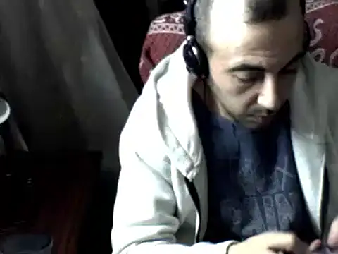 Snapshot of big_heart chatting on 01-23-25, 10:11 big heart online show from 01-23-25, 10:11