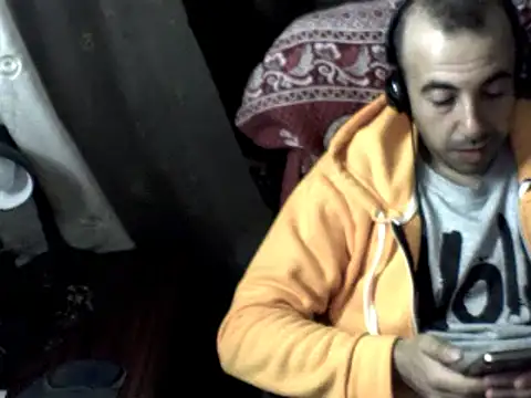 Snapshot of big_heart chatting on 02-28-25, 06:21 big heart online show from 02-28-25, 06:21