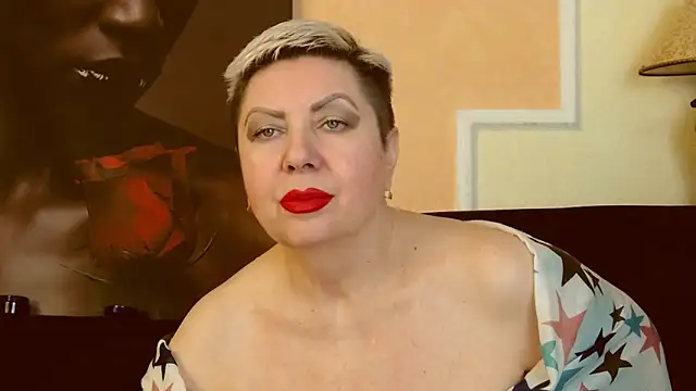 Snapshot of LadyPosh chatting on 12-19-24, 09:49 LadyPosh online show from 12-19-24, 09:49