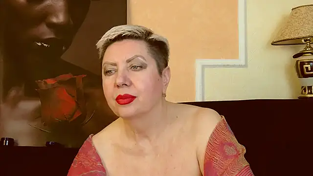 Snapshot of LadyPosh chatting on 12-20-24, 10:22 LadyPosh online show from 12-20-24, 10:22