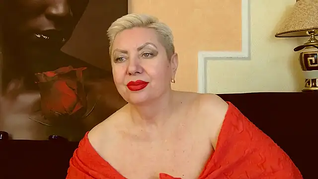 Snapshot of LadyPosh chatting on 01-03-25, 04:44 LadyPosh online show from 01-03-25, 04:44