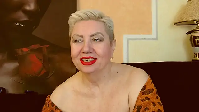 Snapshot of LadyPosh chatting on 01-03-25, 09:47 LadyPosh online show from 01-03-25, 09:47