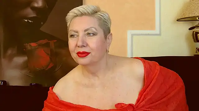 Snapshot of LadyPosh chatting on 01-07-25, 10:08 LadyPosh online show from 01-07-25, 10:08