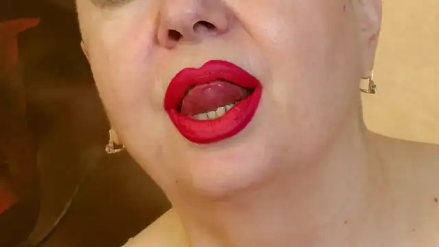 Snapshot of LadyPosh chatting on 01-15-25, 05:08 LadyPosh online show from 01-15-25, 05:08