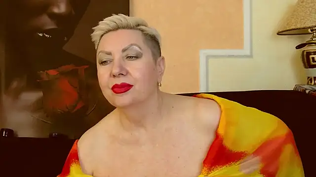 Snapshot of LadyPosh chatting on 01-16-25, 01:06 LadyPosh online show from 01-16-25, 01:06