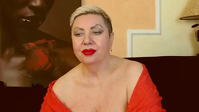 Snapshot of LadyPosh chatting on 01-22-25, 04:23 LadyPosh online show from 01-22-25, 04:23