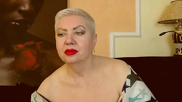 Snapshot of LadyPosh chatting on 03-13-25, 04:27 LadyPosh online show from 03-13-25, 04:27