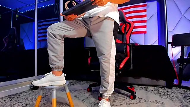 Snapshot of Aydenmiller96 chatting on 09-25-25, 02:10 Aydenmiller96 online show from 09-25-25, 02:10