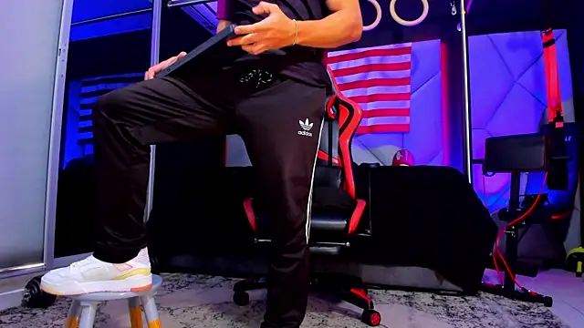 Snapshot of Aydenmiller96 chatting on 10-07-25, 02:47 Aydenmiller96 online show from 10-07-25, 02:47