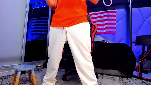 Snapshot of Aydenmiller96 chatting on 10-19-25, 03:18 Aydenmiller96 online show from 10-19-25, 03:18