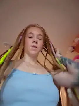 LucidLucy online show from 10-15-25, 12:38