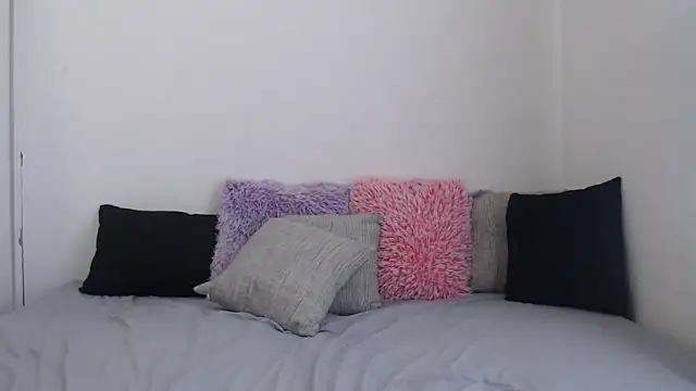 Indianbloom- online show from 12-29-24, 08:44