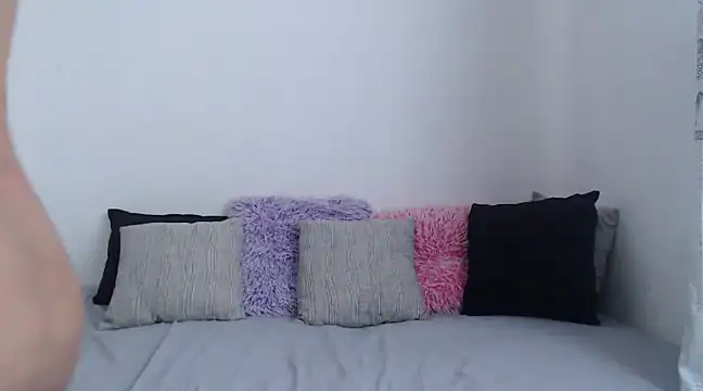 Indianbloom- online show from 12-30-24, 08:43