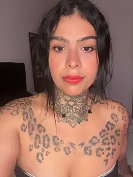 Snapshot of curvyliciousss chatting on 01-10-25, 11:50 curvyliciousss online show from 01-10-25, 11:50