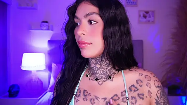 Snapshot of curvyliciousss chatting on 01-12-25, 08:14 curvyliciousss online show from 01-12-25, 08:14