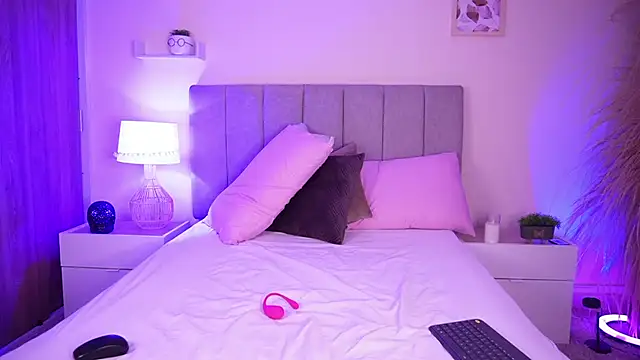 Snapshot of curvyliciousss chatting on 01-13-25, 11:38 curvyliciousss online show from 01-13-25, 11:38