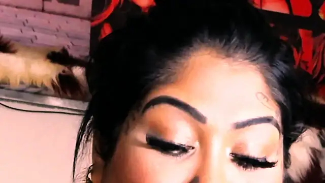 Snapshot of indian_dreamgirl chatting on 09-12-25, 09:53 indian dreamgirl online show from 09-12-25, 09:53