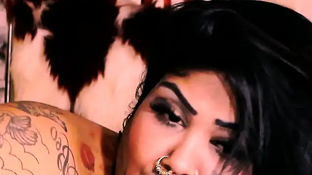 Snapshot of indian_dreamgirl chatting on 09-27-25, 02:49 indian dreamgirl online show from 09-27-25, 02:49