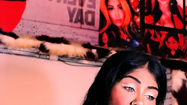 Snapshot of indian_dreamgirl chatting on 10-10-25, 10:14 indian dreamgirl online show from 10-10-25, 10:14