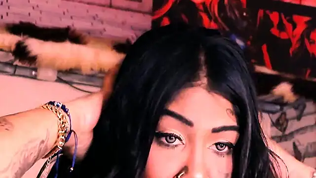 Snapshot of indian_dreamgirl chatting on 10-12-25, 10:58 indian dreamgirl online show from 10-12-25, 10:58