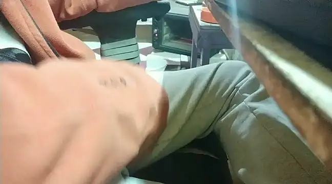 growing20yo online show from 12-29-24, 01:45