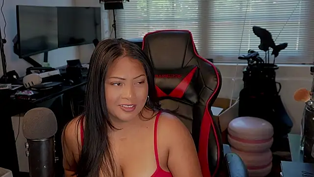 Snapshot of Bubbleliyah chatting on 04-16-26, 07:03 Bubbleliyah online show from 04-16-26, 07:03