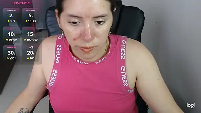 Snapshot of spicey_latina chatting on 05-19-26, 08:26 spicey latina online show from 05-19-26, 08:26