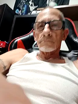 Snapshot of justinewe69 chatting on 04-22-26, 12:35 justinewe69 online show from 04-22-26, 12:35