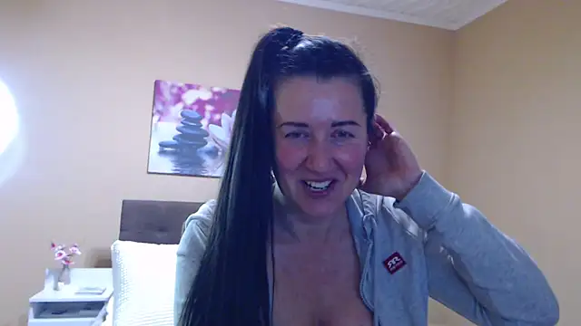 Gia888888 online show from 01-31-25, 01:54